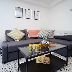 https://apt-getaway-city-center-free-parking.cardiffhotelswales.com